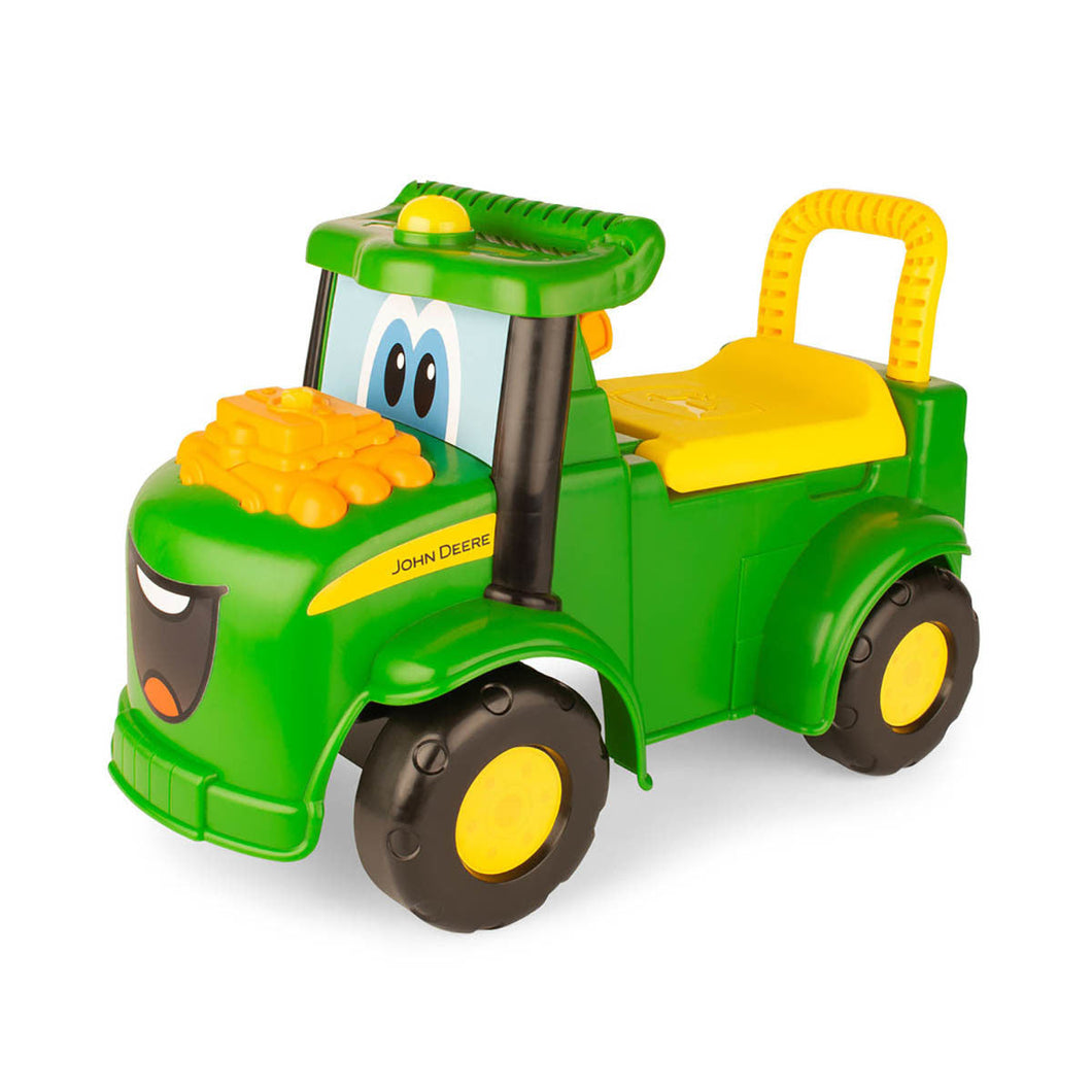 Ride on tractor with working lights and sounds