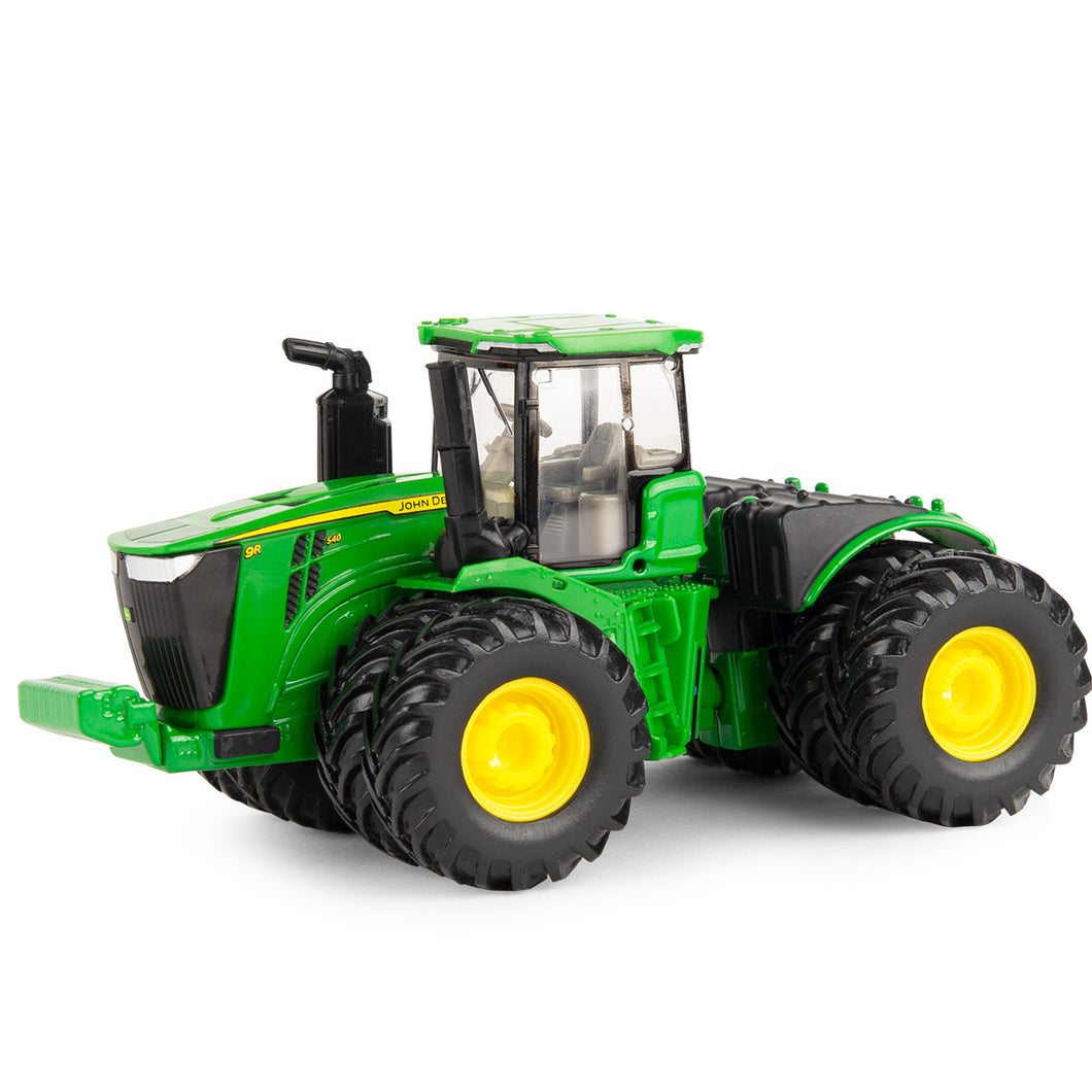 Die-cast tractor with front and back duals